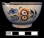 Pearlware common shape cup, painted underglaze. Rim diameter: 3.75”, Base diameter: 2.00”, Vessel height: 2.00”. Lot: 47F 343-84. 18BC50