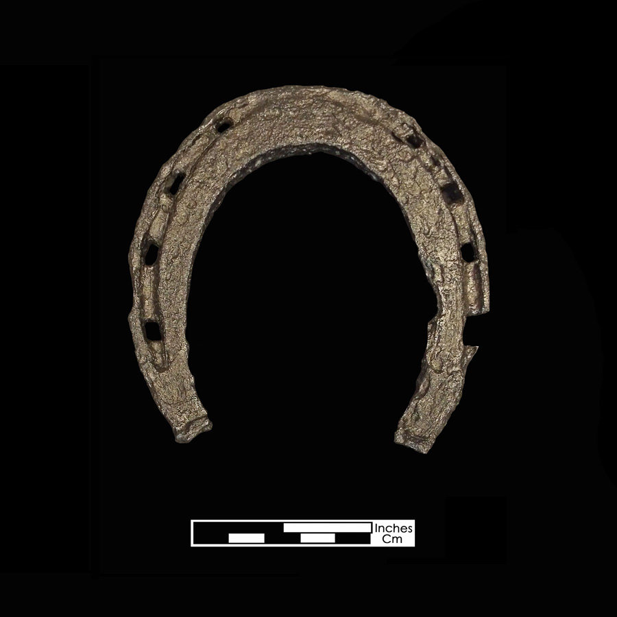 Image of iron horseshoe.