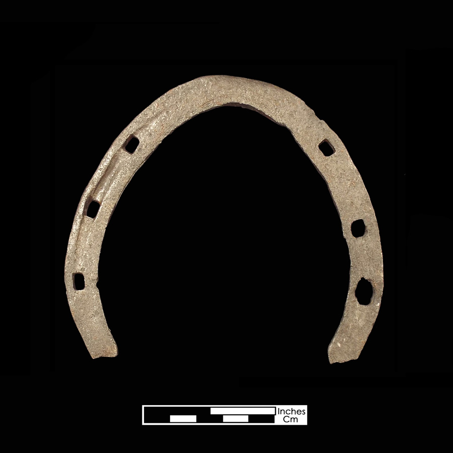 Image of iron horseshoe.