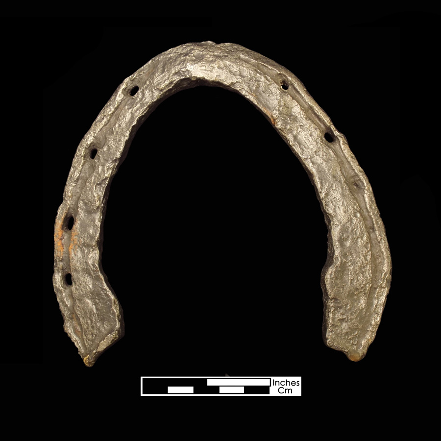 Image of iron horseshoe.