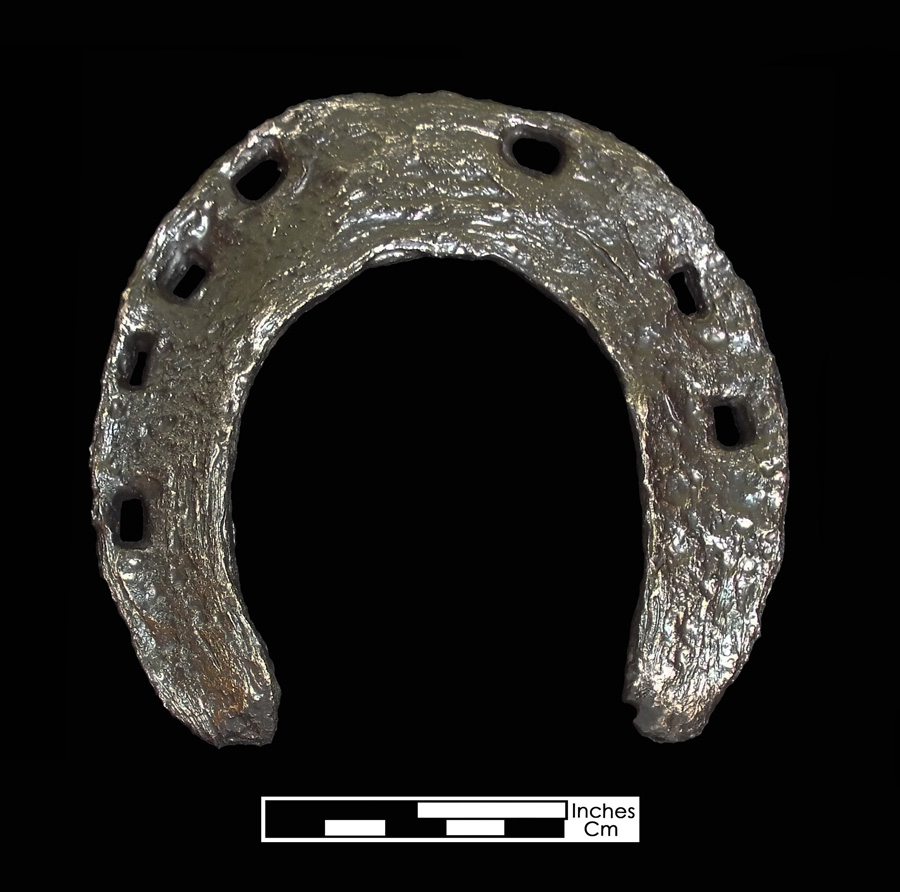 Image of iron horseshoe.