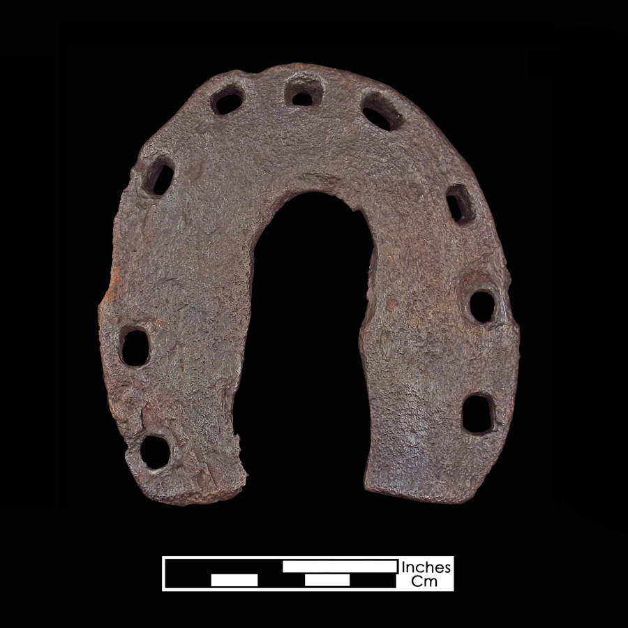 Image of iron horseshoe.