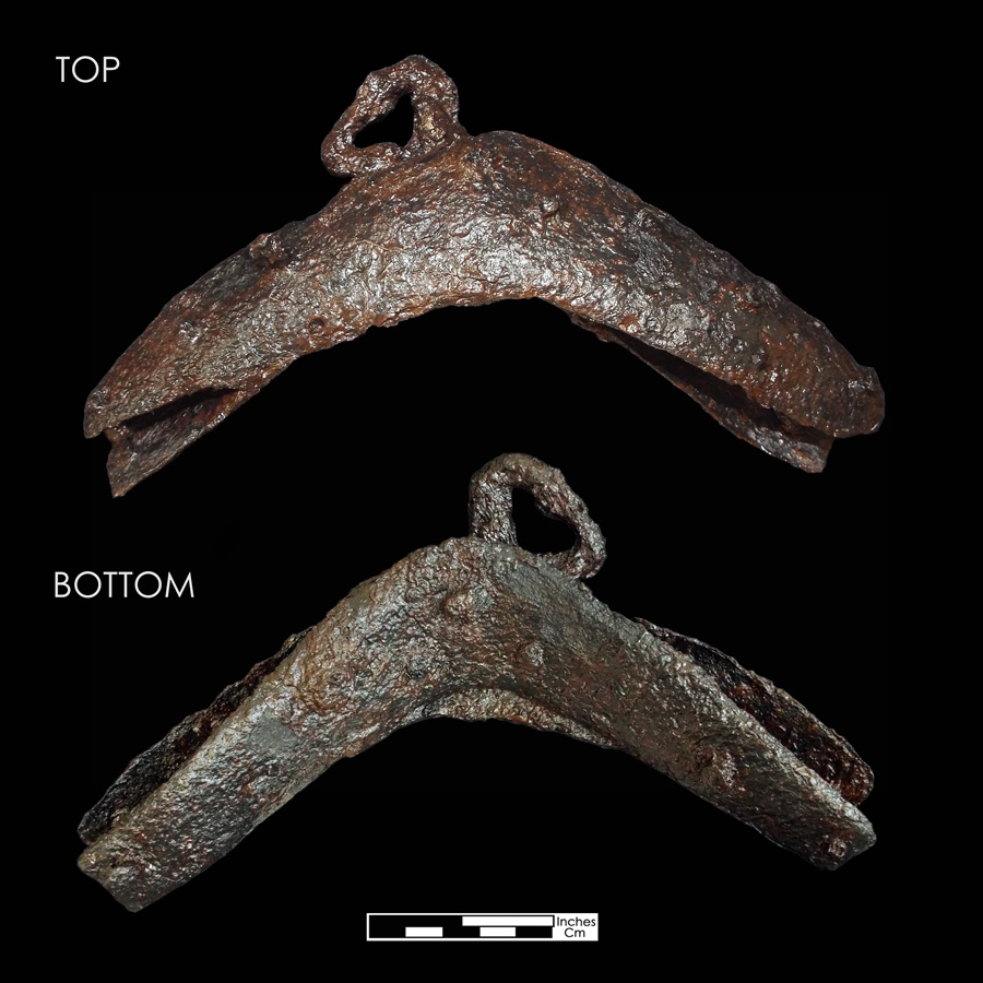 Image of iron saddle plate, Rear Plate.