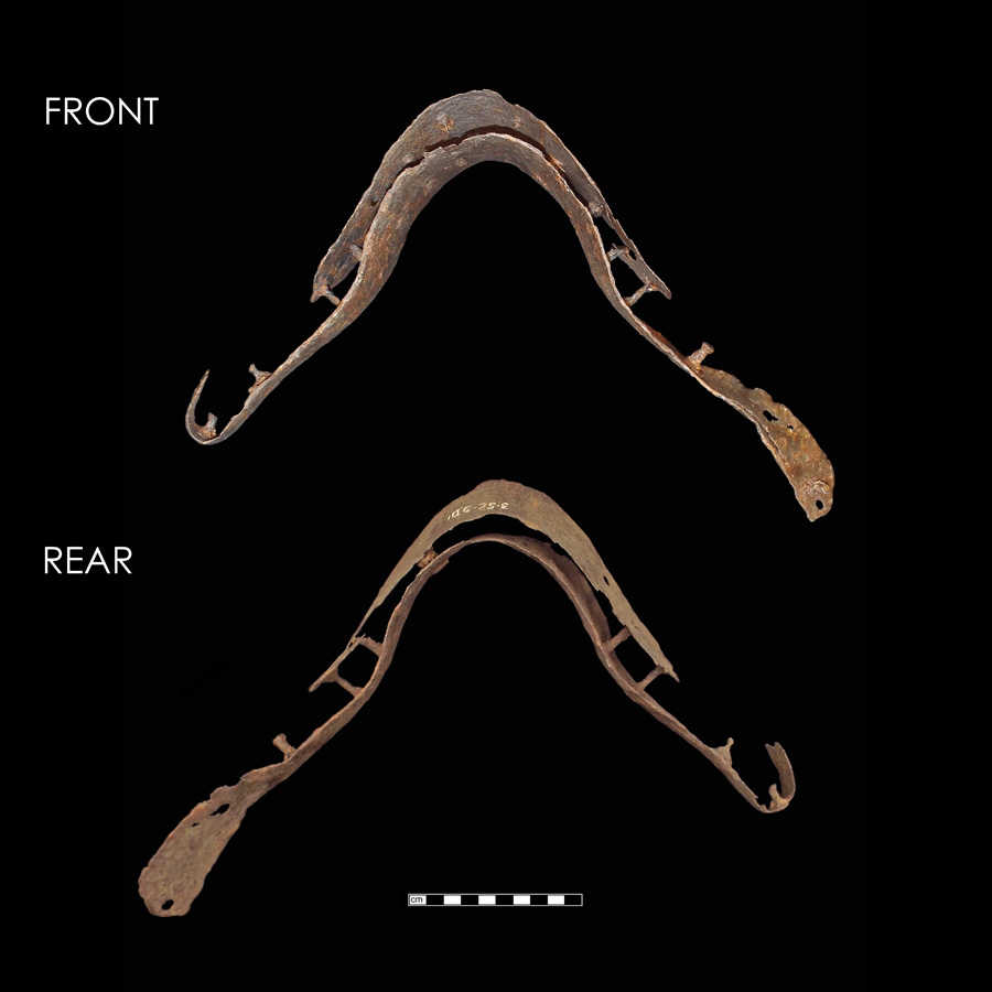 Image of iron saddle plate, Gullet Plate.