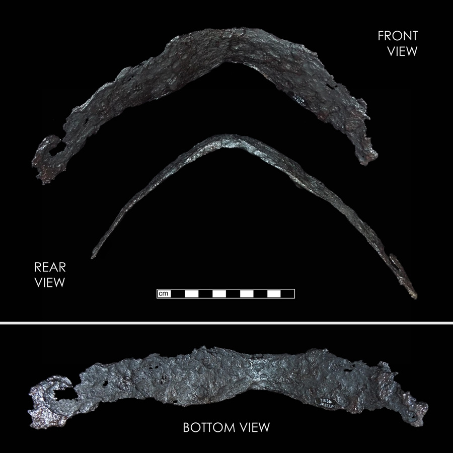 Image of iron saddle plate.