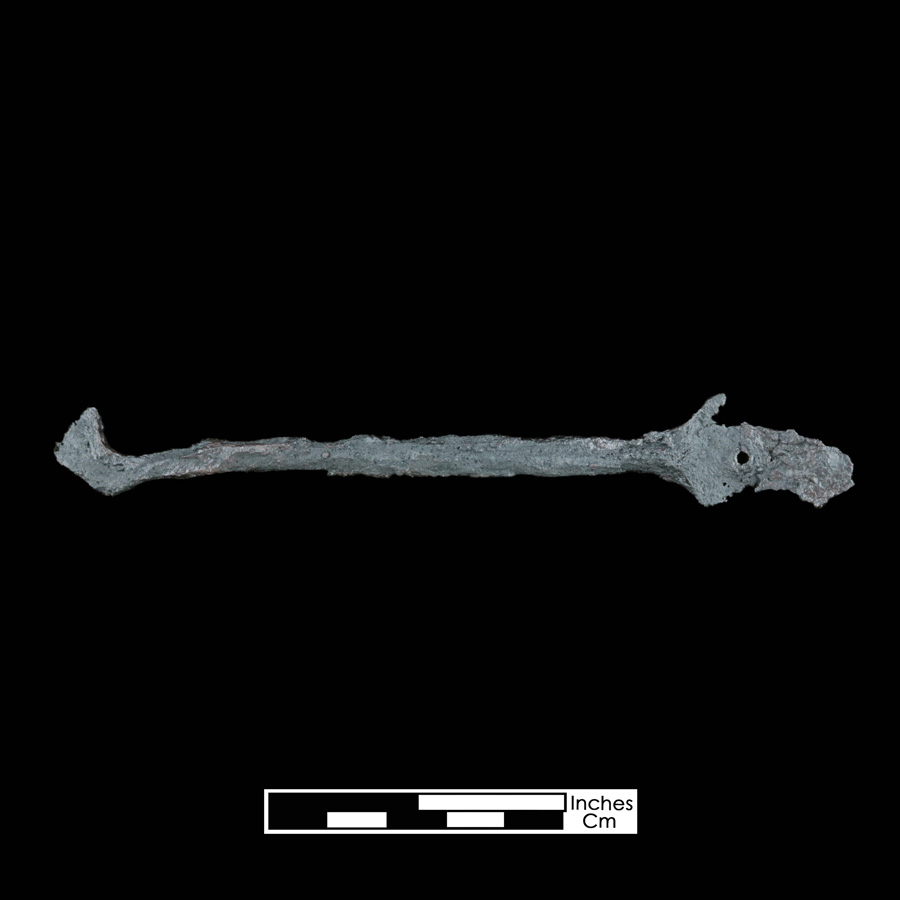 Image of iron saddle part.
