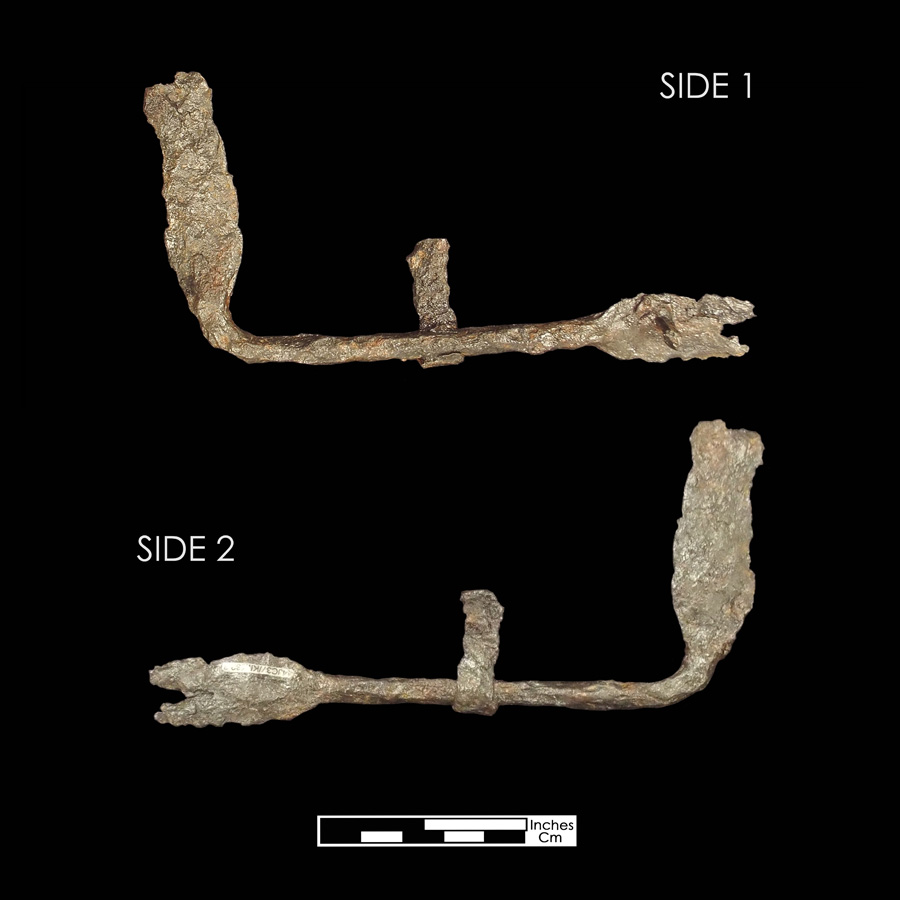 Image of iron saddle part.