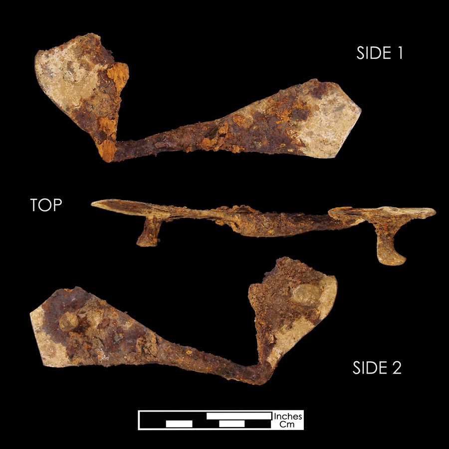 Image of iron saddle part.