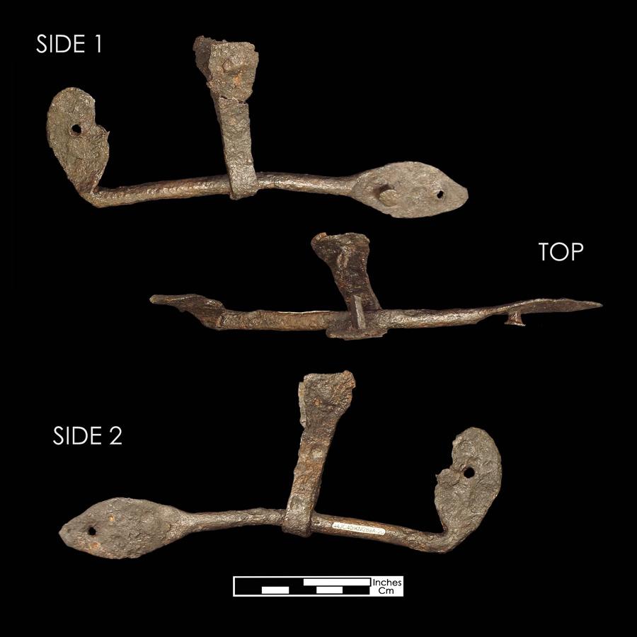 Image of iron saddle part.