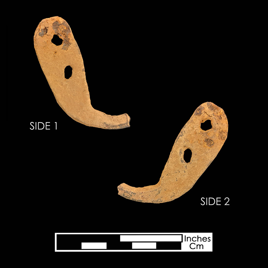 Image of iron saddle part.