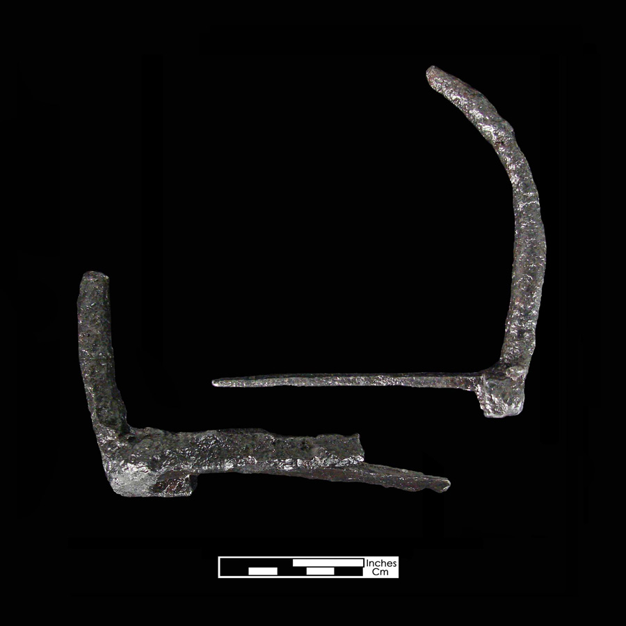 Image of iron stirrup.