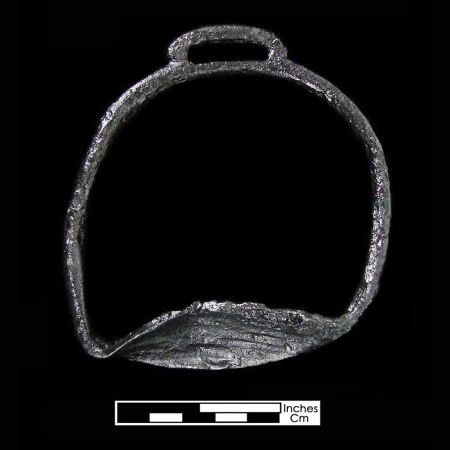 Image of iron stirrup.
