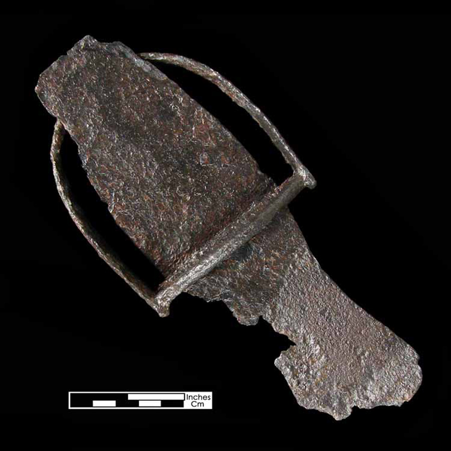Image of iron stirrup.