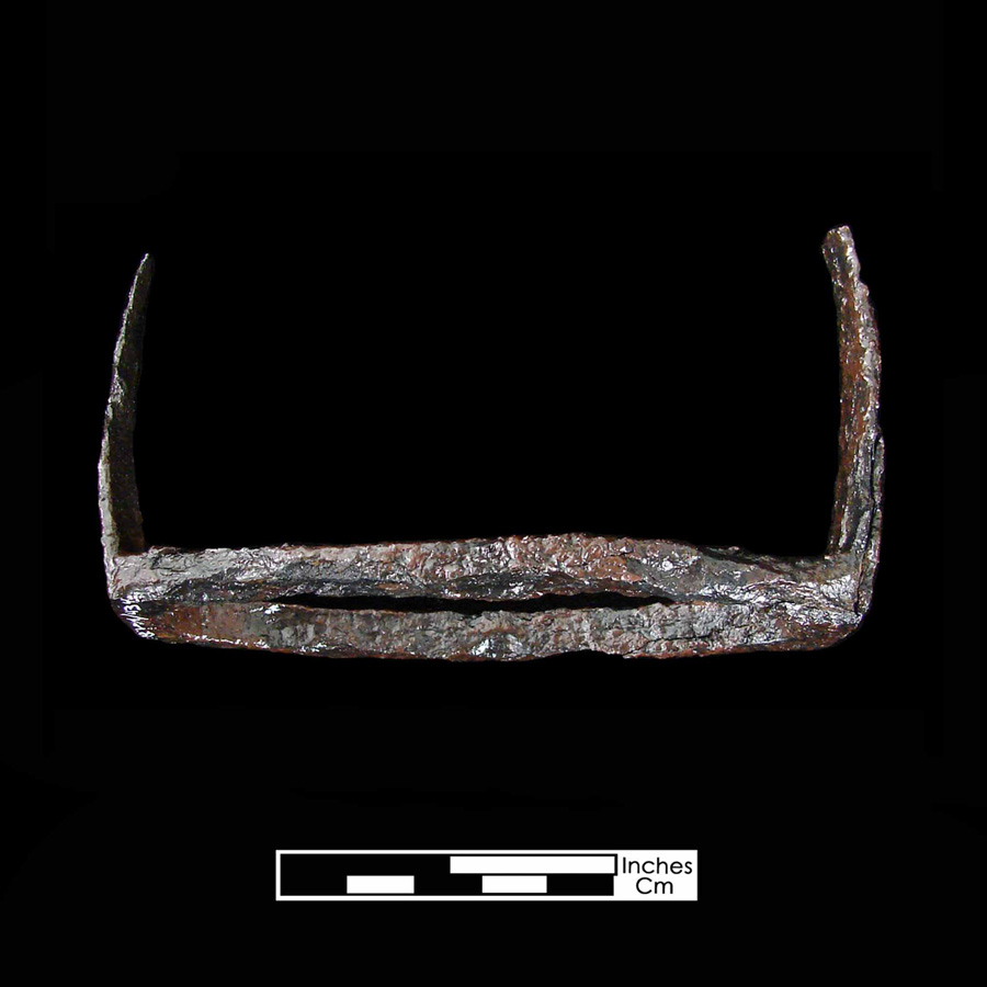 Image of iron stirrup.