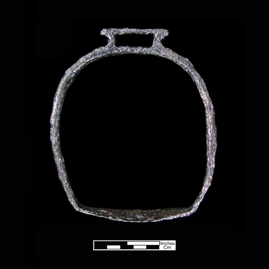 Image of iron stirrup.