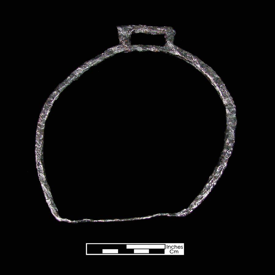 Image of iron stirrup.