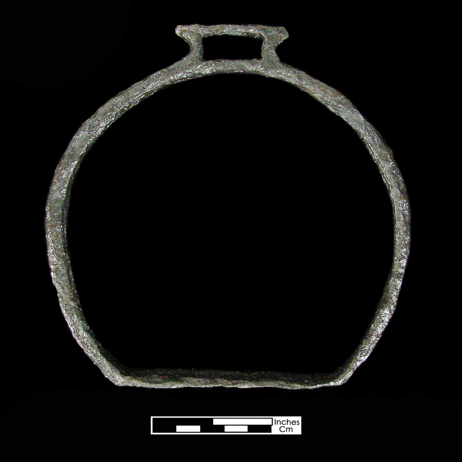 Image of iron stirrup.