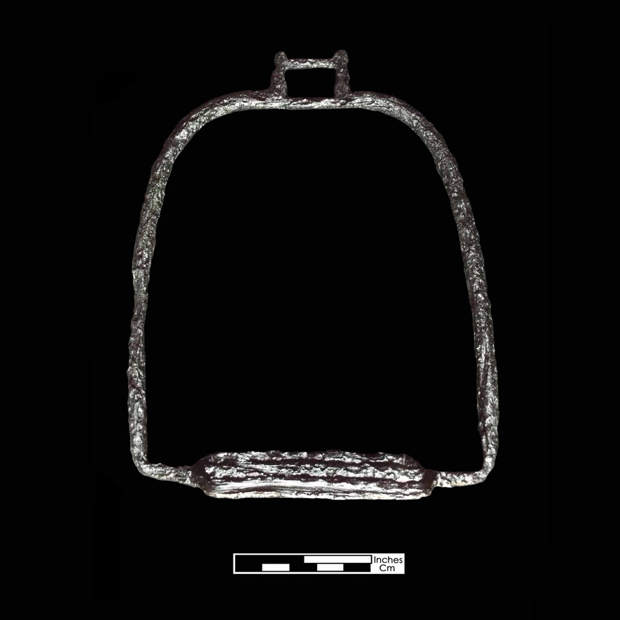 Image of iron stirrup.