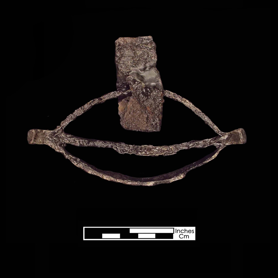 Image of iron stirrup.