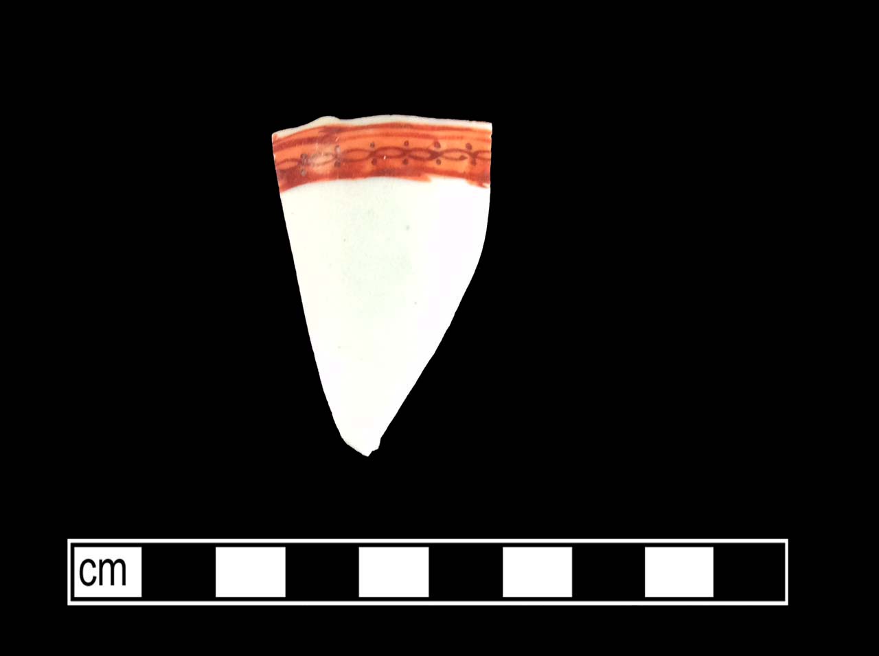 Image of Chinese hard-paste porcelain fragment.