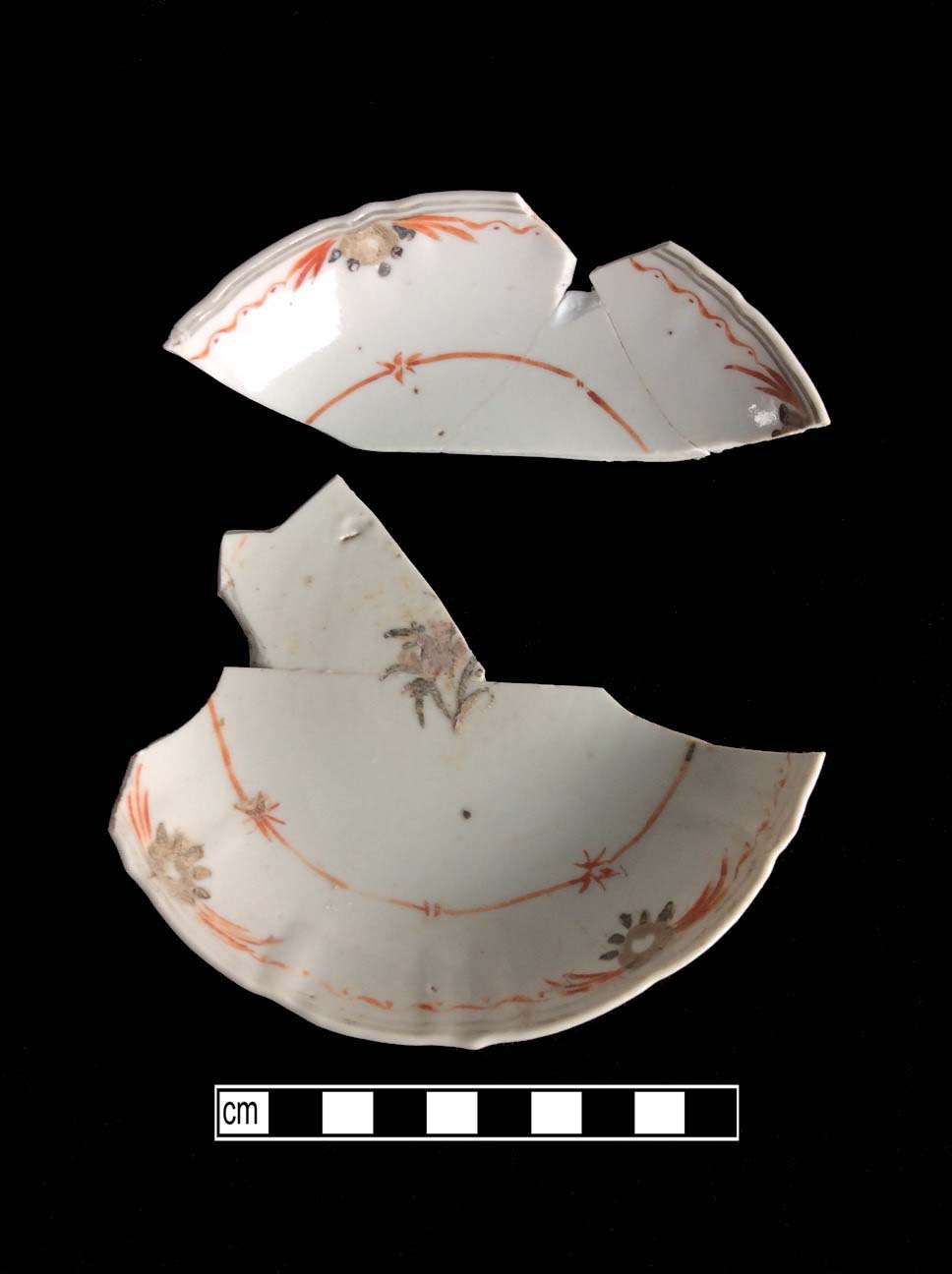 Image of Chinese hard-paste porcelain fragment.