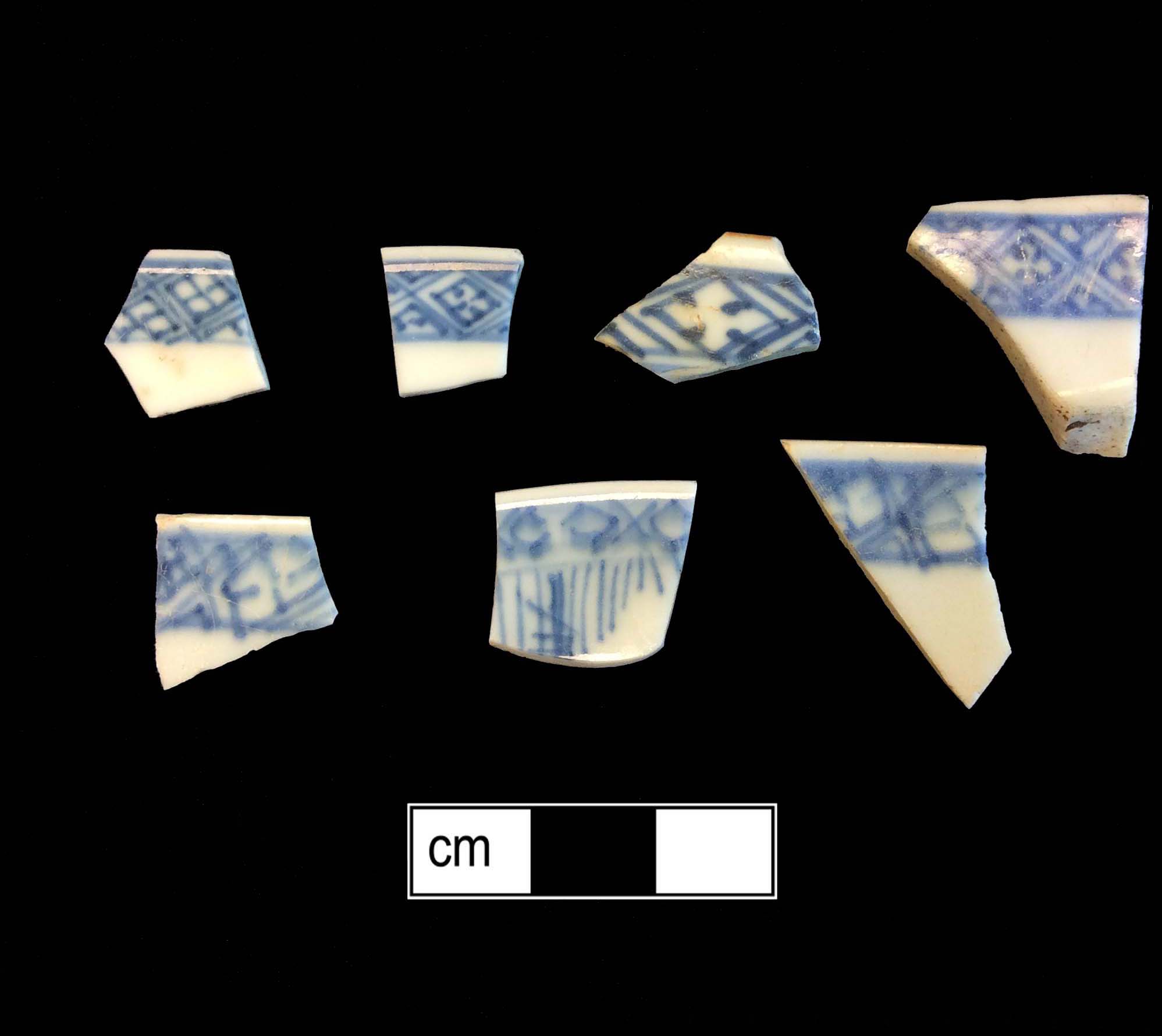 Image of Chinese hard-paste porcelain fragment.