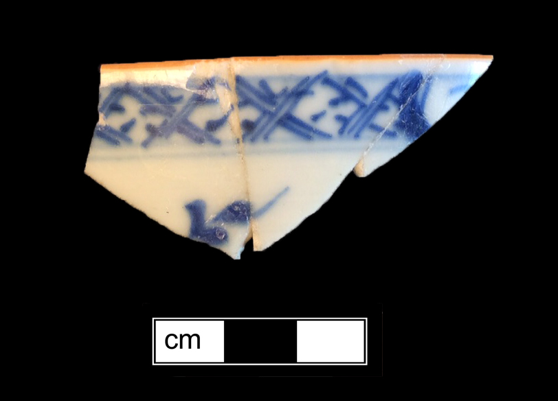 Image of Chinese hard-paste porcelain fragment.