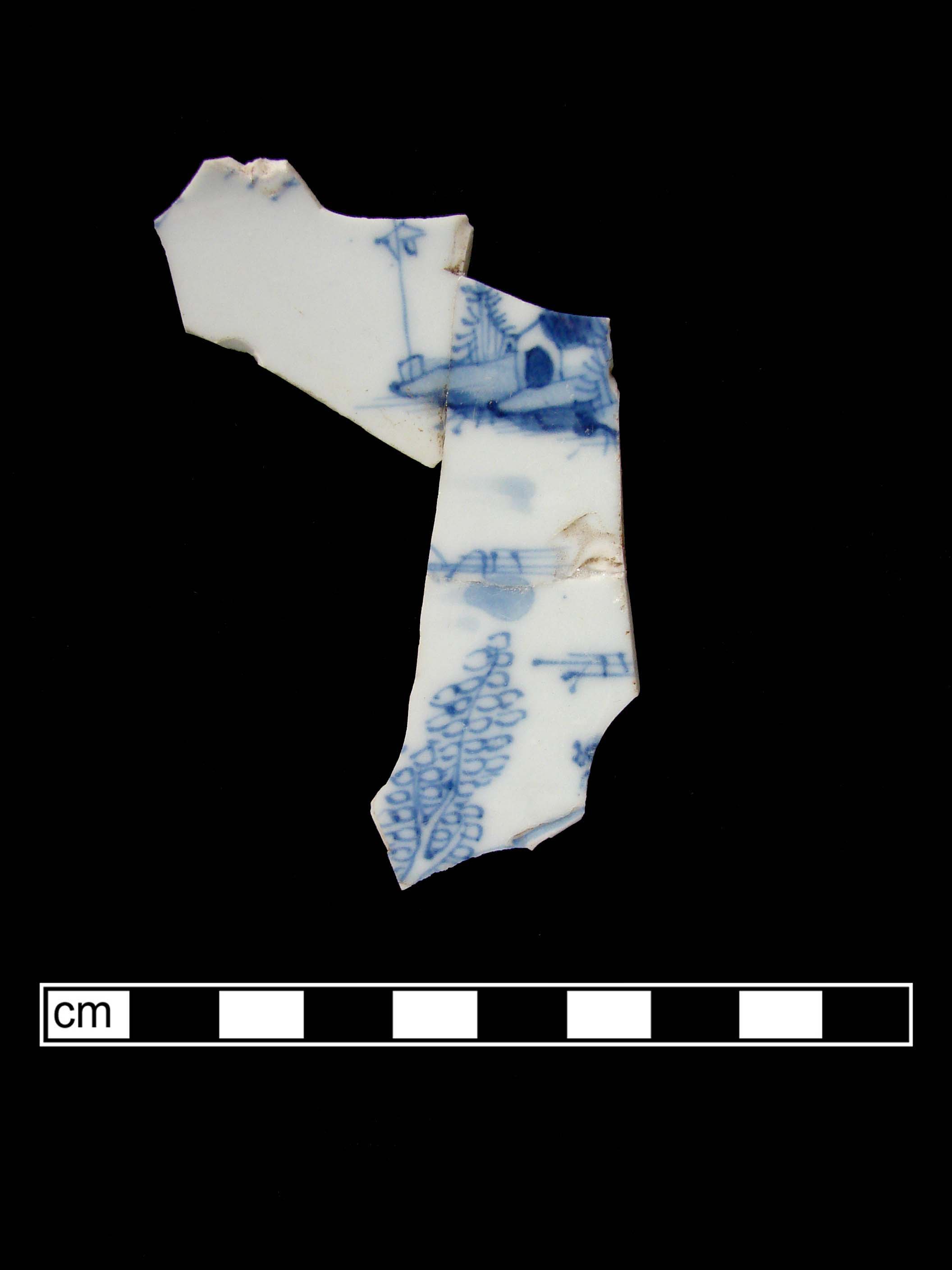 Image of Chinese hard-paste porcelain fragment.