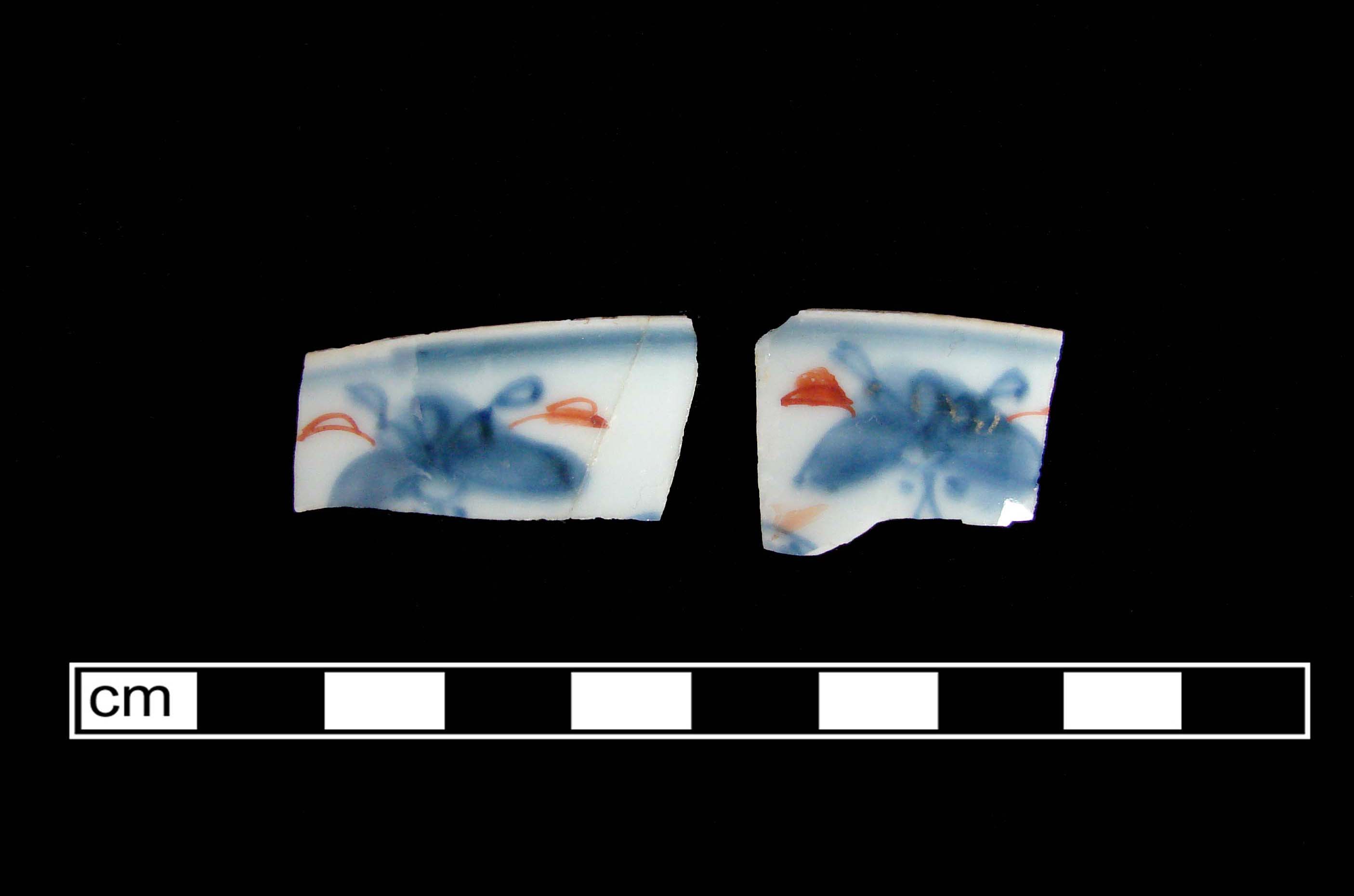 Image of Chinese hard-paste porcelain fragment.
