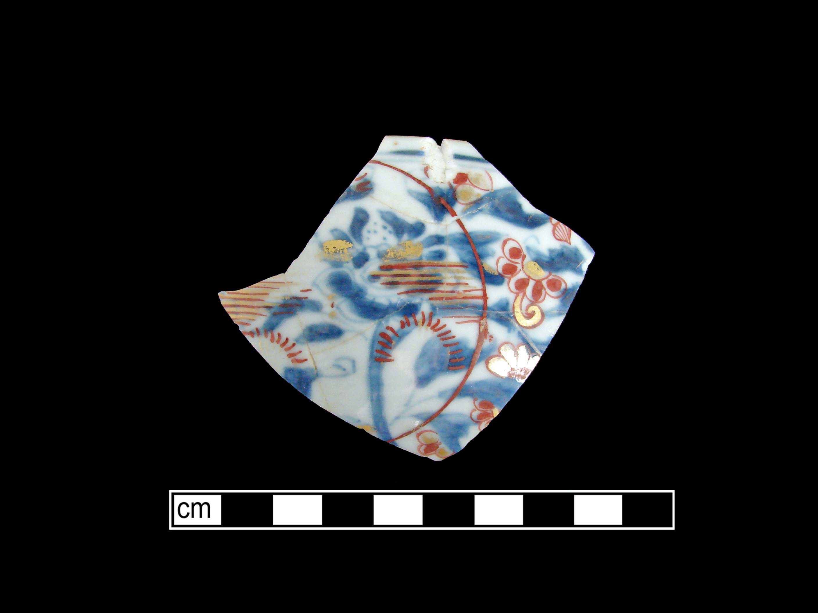 Image of Chinese hard-paste porcelain fragment.