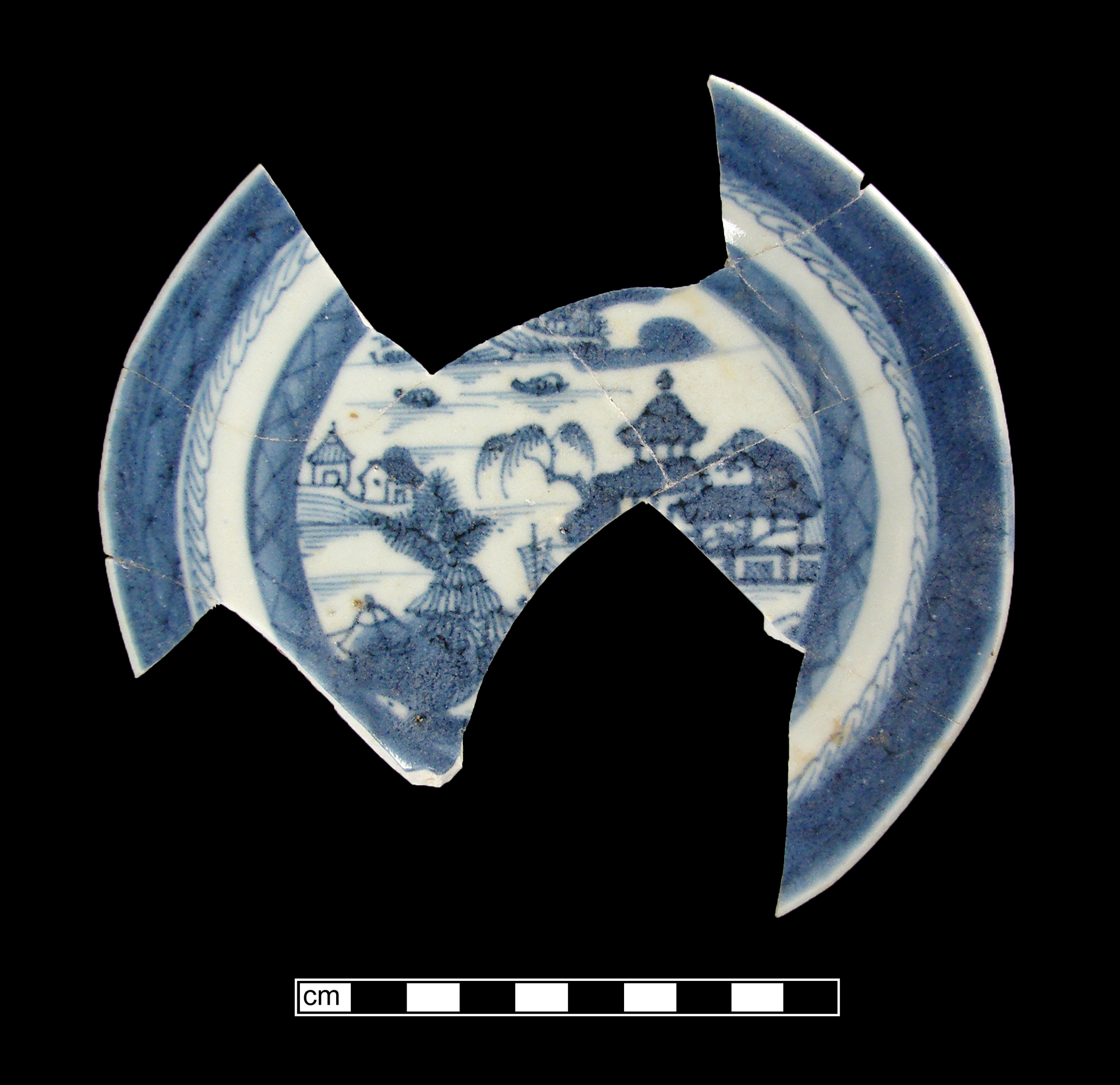 Image of Chinese hard-paste porcelain fragment.