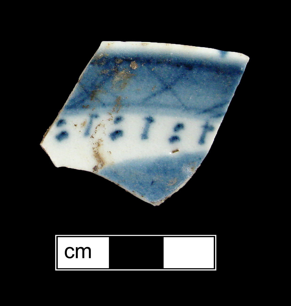 Image of Chinese hard-paste porcelain fragment.