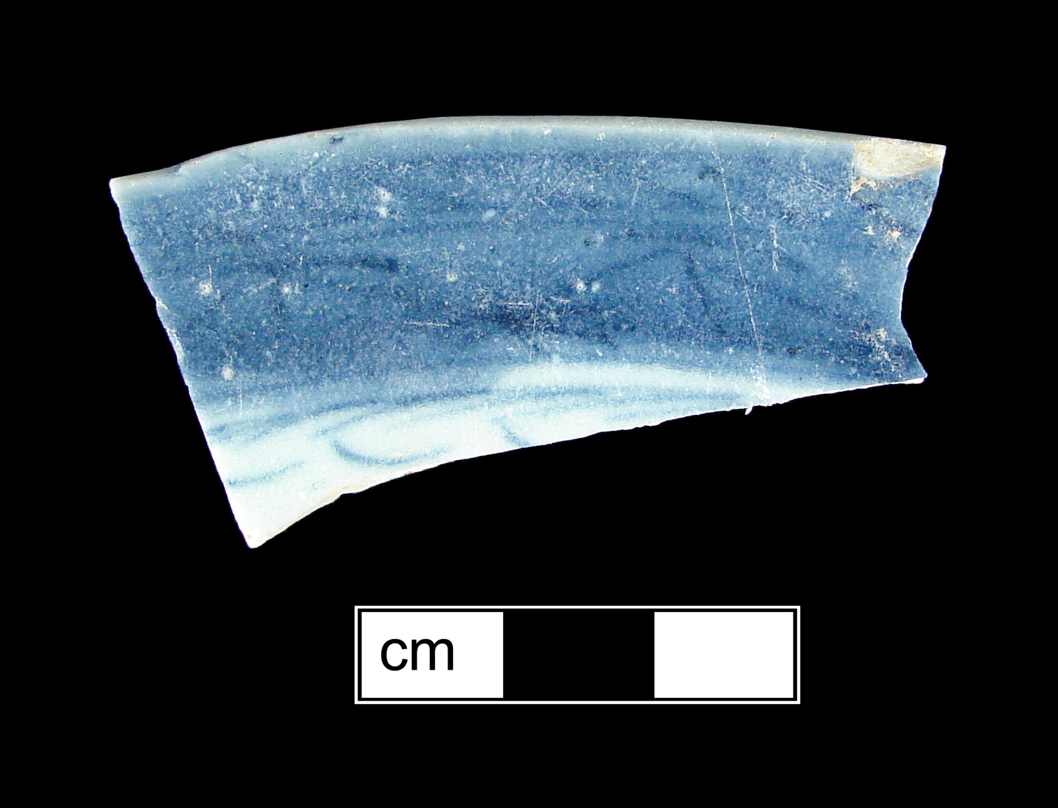 Image of Chinese hard-paste porcelain fragment.