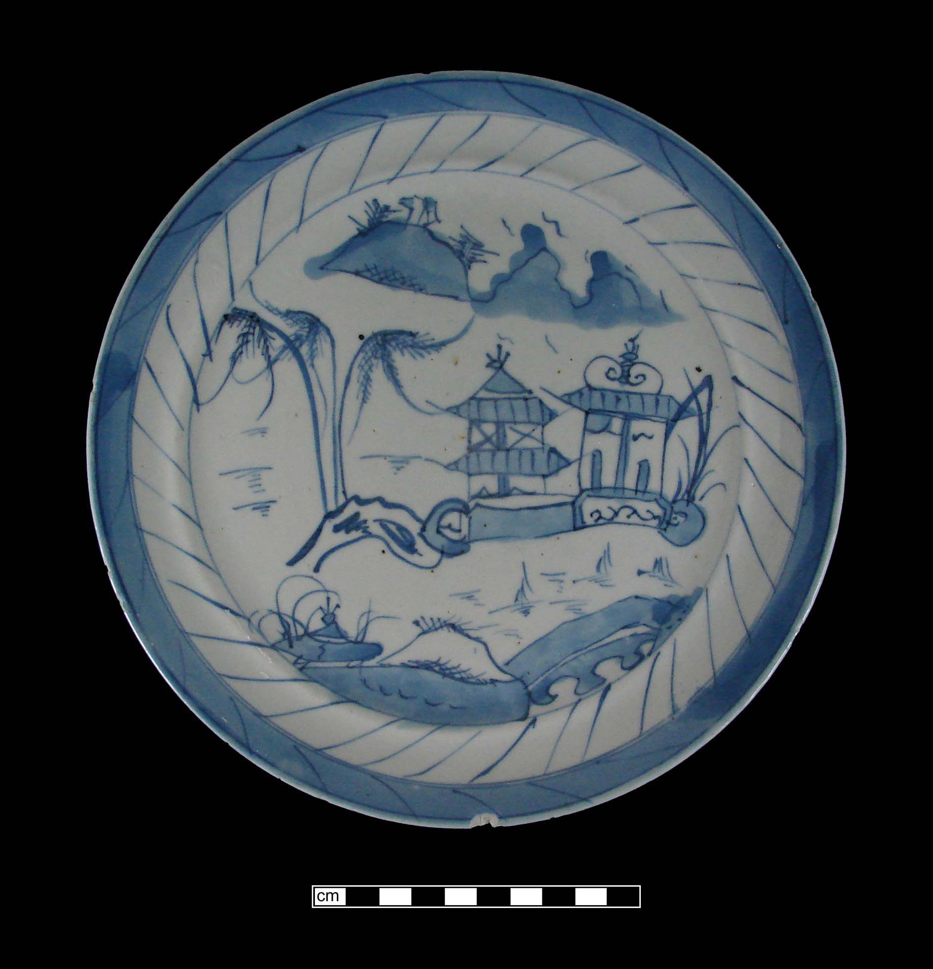 Image of Chinese hard-paste porcelain fragment.