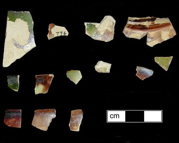 Image of clouded or tortoiseshell glazed fragment.