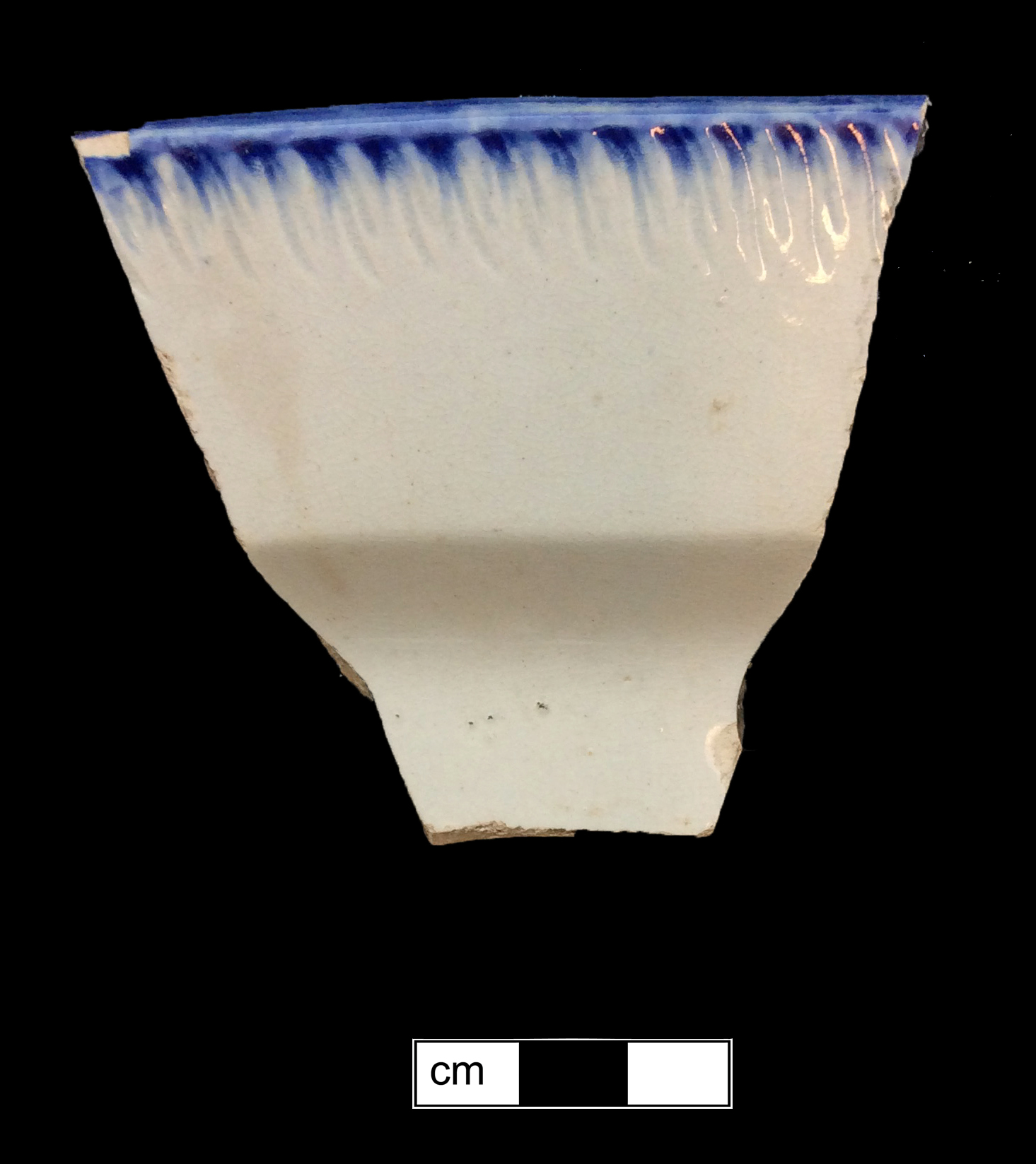 Image of edged earthenware fragment.