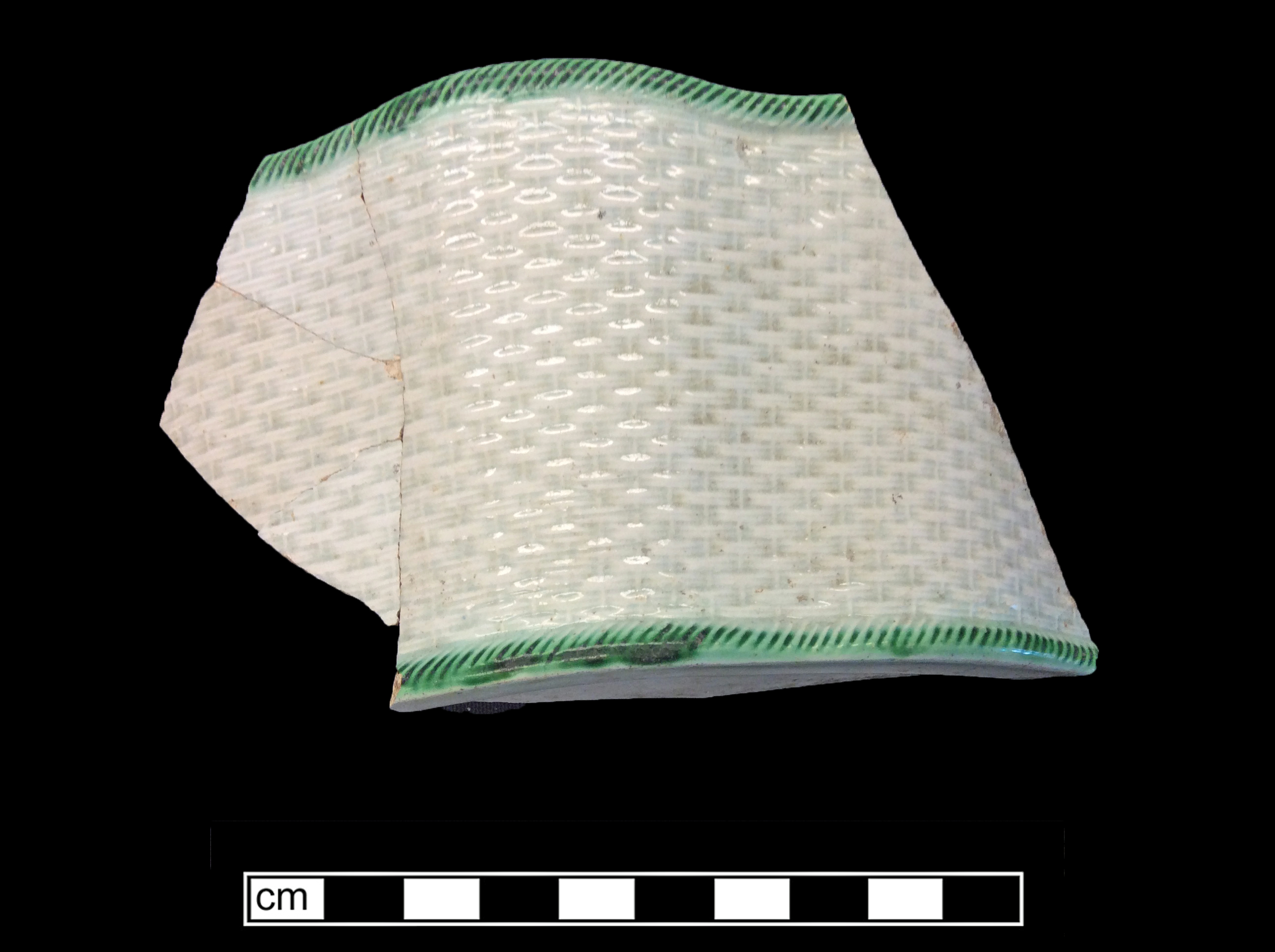 Image of edged earthenware fragment.