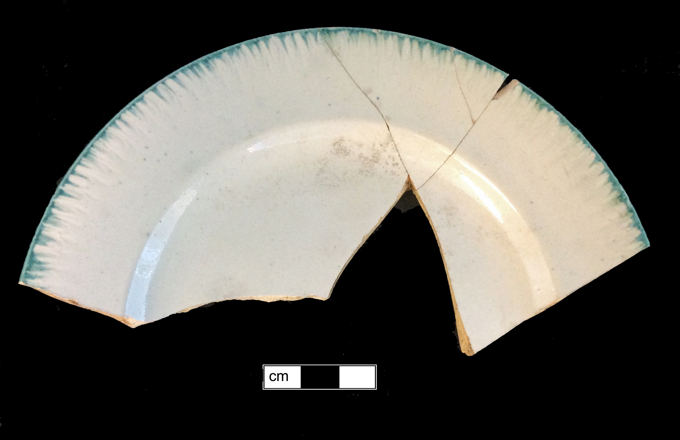Image of edged earthenware fragment.