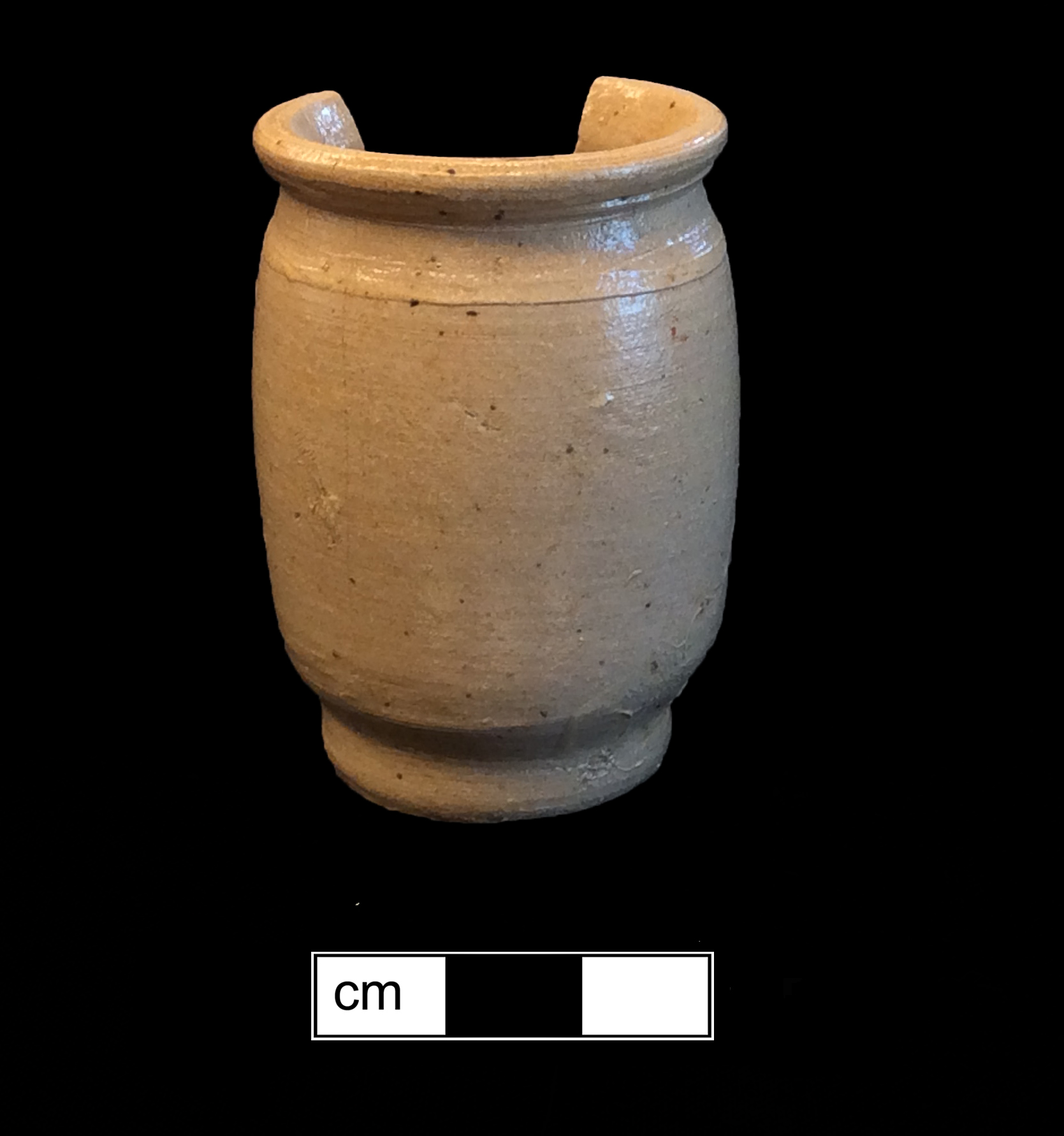 Image of English brown stoneware fragment.
