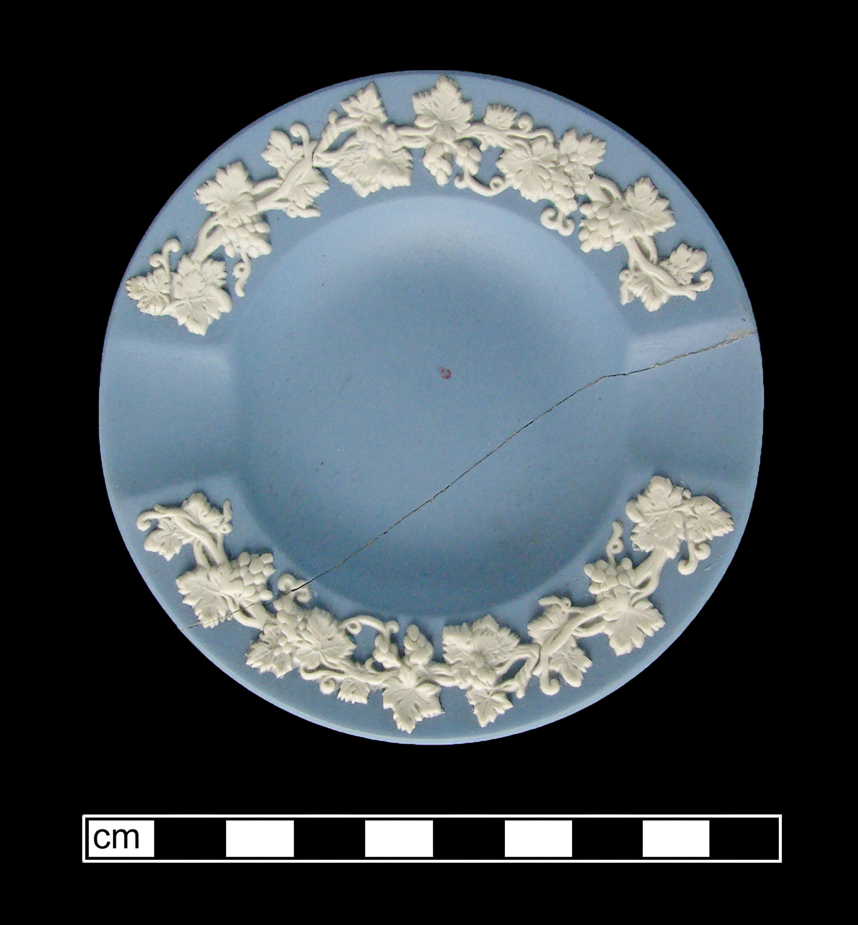 Image of English dry-bodied stoneware fragment.