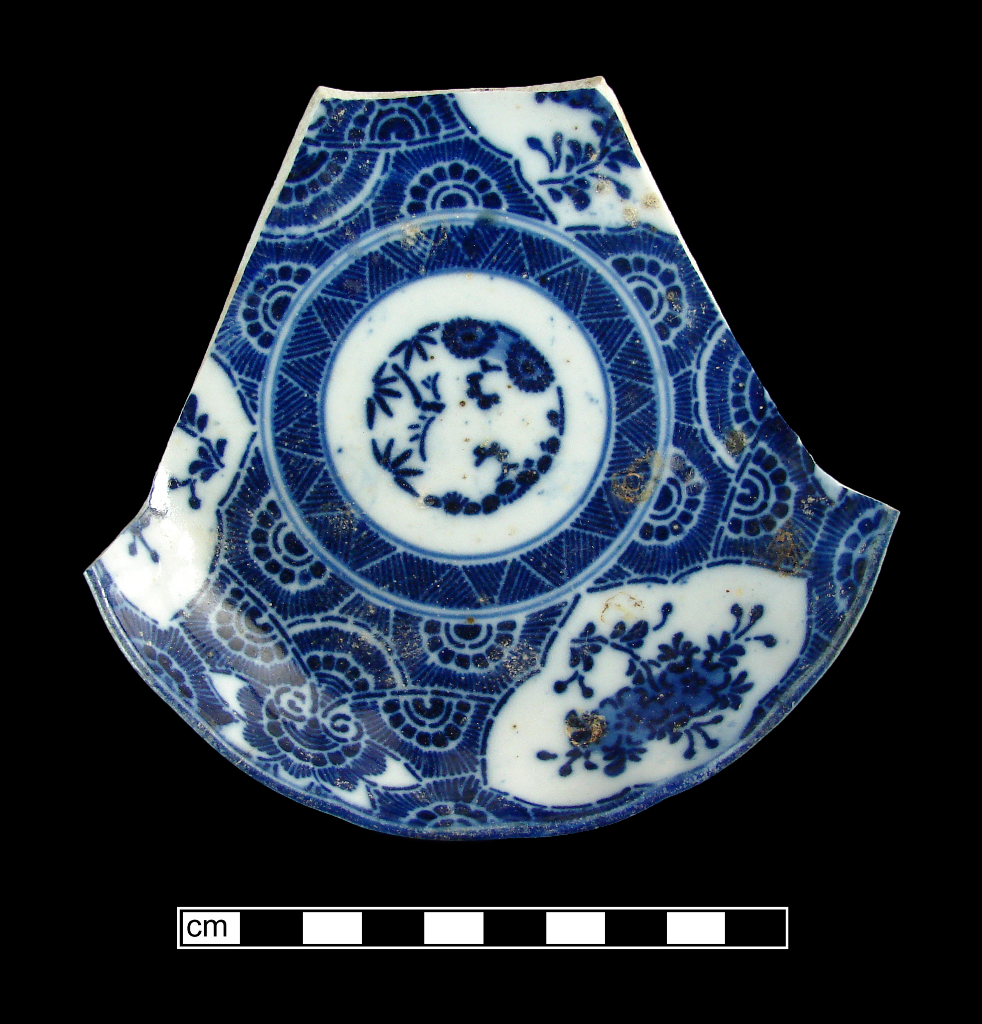 Image of Japanese hard-paste porcelain fragment.