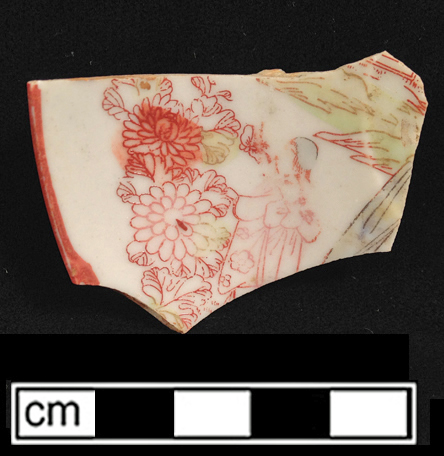Image of Japanese hard-paste porcelain fragment.