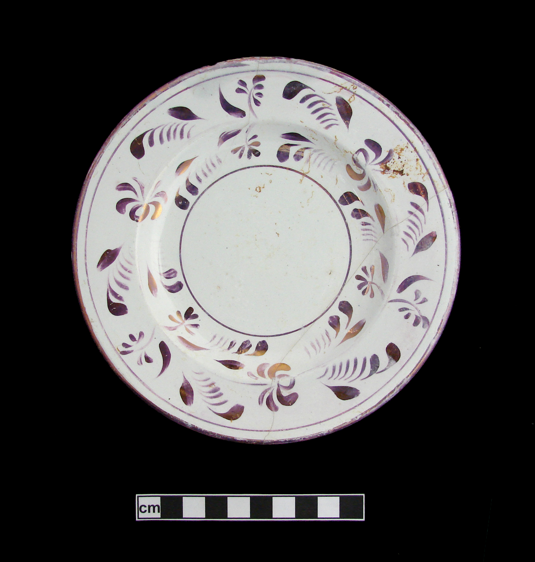 Image of luster ware fragment.