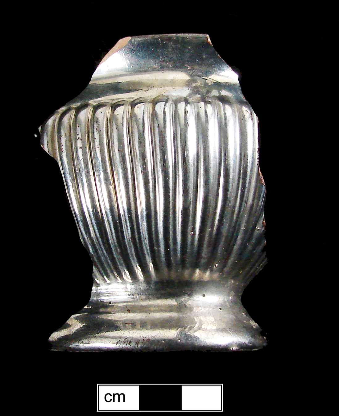 Image of luster ware fragment.