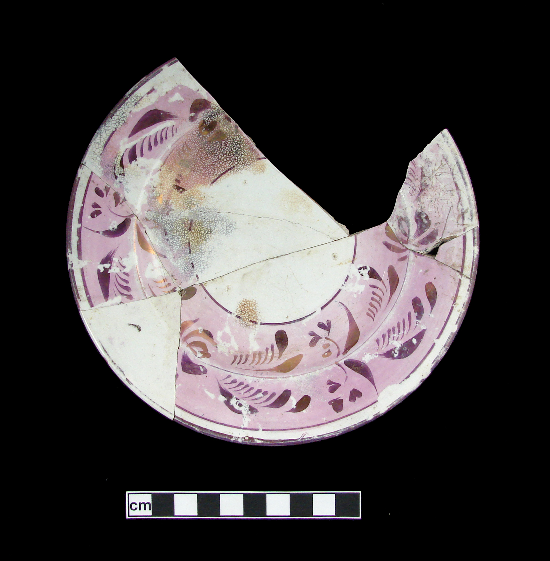 Image of luster ware fragment.