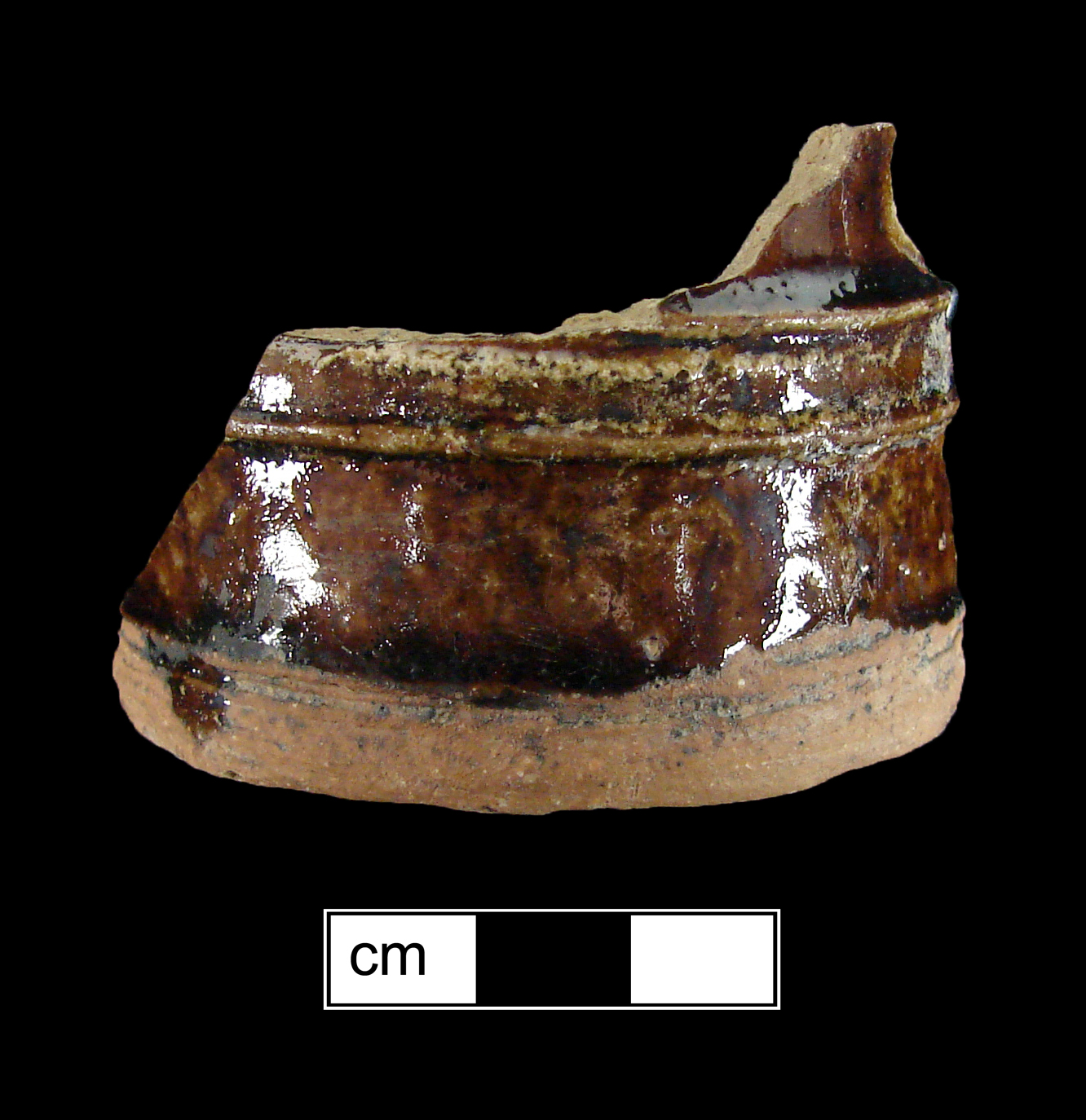 Image of manganese mottled eathenware fragment.