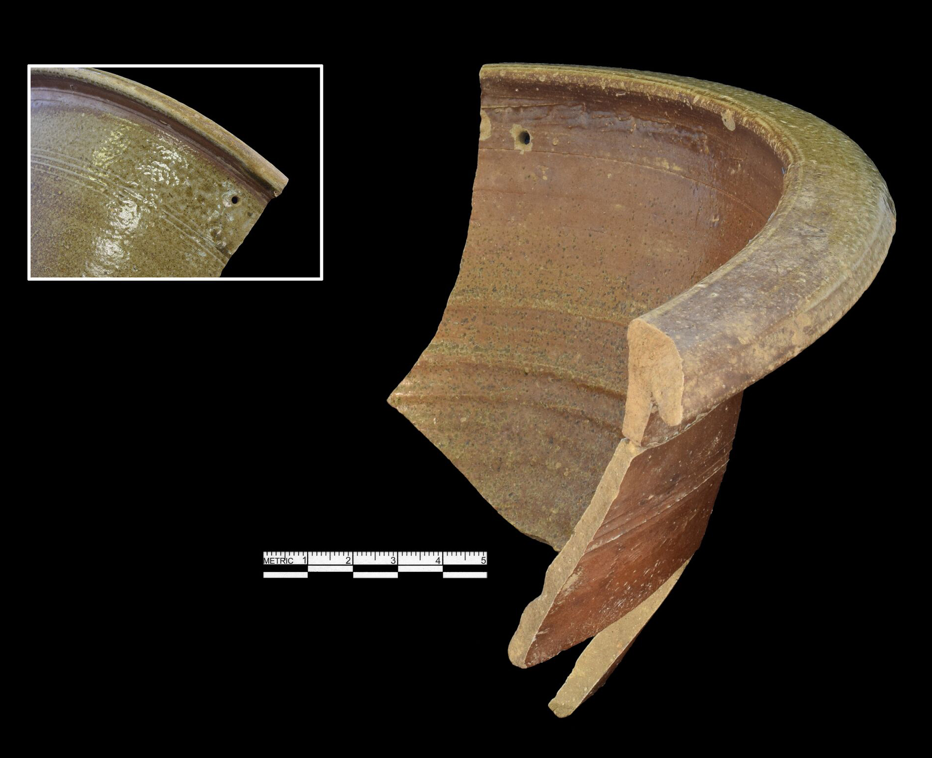 Image of North American stoneware fragment.