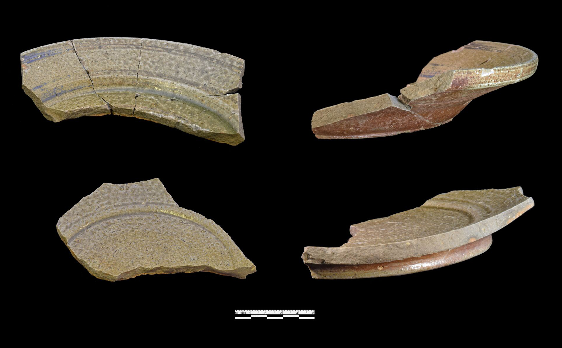 Image of North American stoneware fragment.