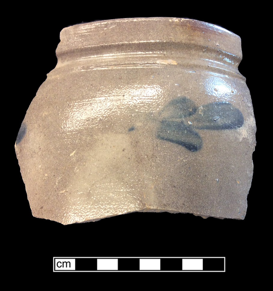 Image of North American stoneware fragment.