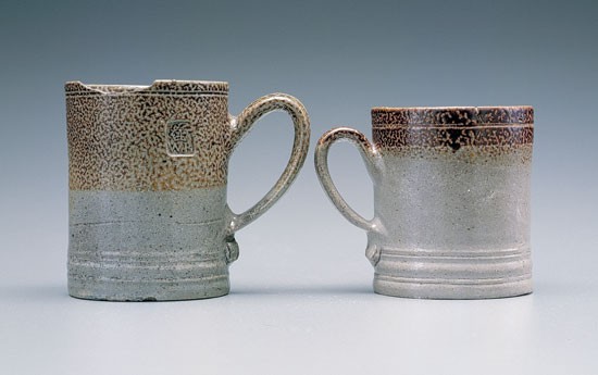 Image of North American stoneware fragment.